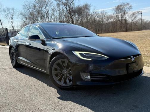 2018 Tesla Model S 75D