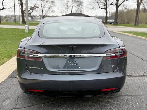 Gray 2017 Tesla Model S 75D
