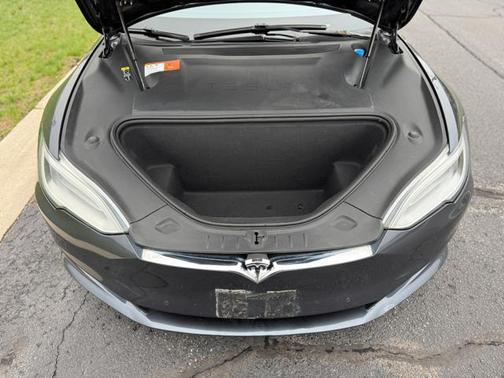 2017 Tesla Model S 75D