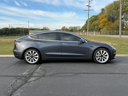 2018 Tesla Model 3 Standard