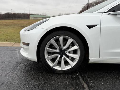 2020 Tesla Model 3 Standard Range Plus