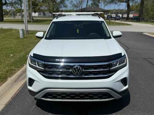 Pure White 2021 Volkswagen Atlas S