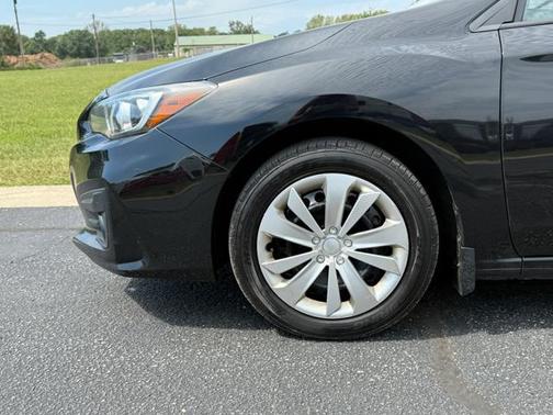 Crystal Black Silica 2017 Subaru Impreza 2.0i