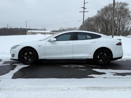 2013 Tesla Model S Performance