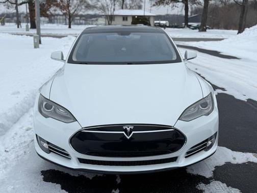 2013 Tesla Model S Performance