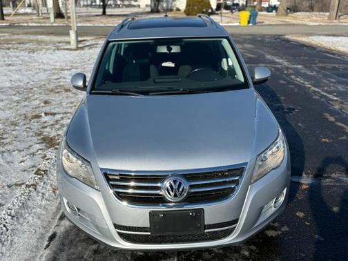 2010 Volkswagen Tiguan SE
