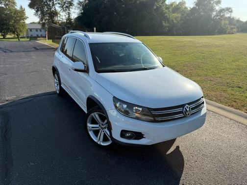 2016 Volkswagen Tiguan R-Line