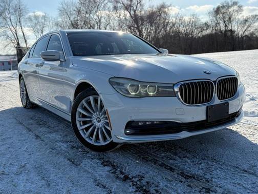 2016 BMW 740 740i