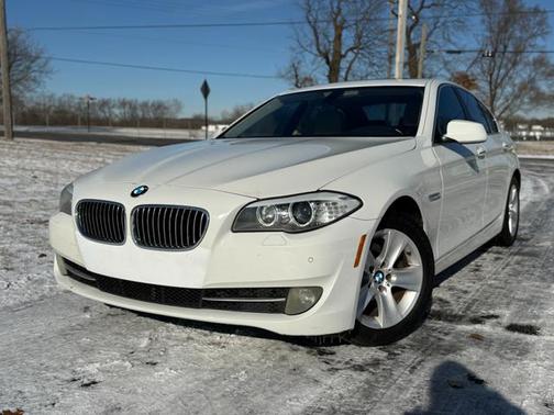 2011 BMW 528 528i