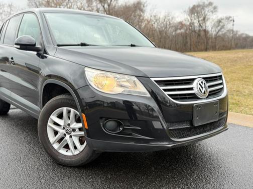2011 Volkswagen Tiguan S