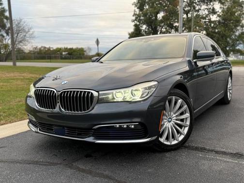 2016 BMW 740 740i