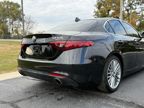 2017 Alfa Romeo Giulia Ti