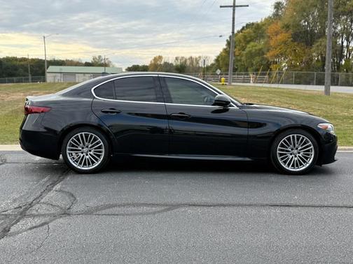 2017 Alfa Romeo Giulia Ti