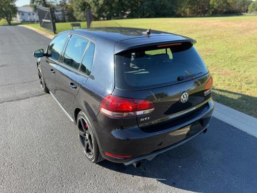 2010 Volkswagen GTI 4-Door