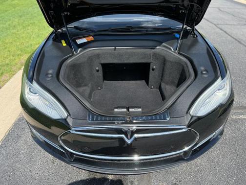 2013 Tesla Model S Performance