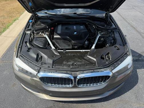2018 BMW 530 2018 BMW 530i