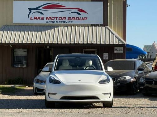 2022 Tesla Model Y Performance Dual Motor All-Wheel Drive