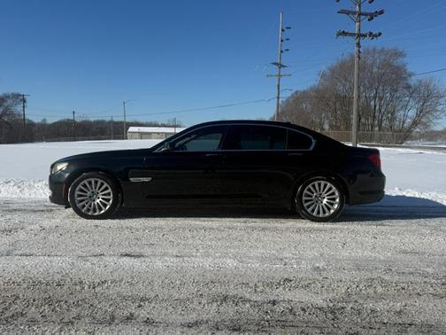2011 BMW 750 Li xDrive