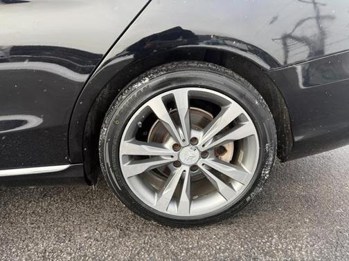 2016 Mercedes-Benz C-Class C300 Sedan