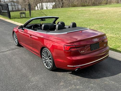 Matador Red Metallic/Black Roof 2018 Audi A5 2.0T Premium Plus