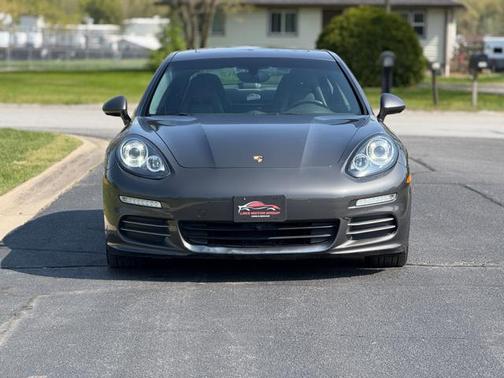 2014 Porsche Panamera 4