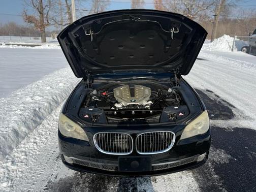 2011 BMW 750 Li