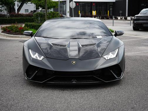 Rosso Mars Metallic 2018 Lamborghini Huracan Performante