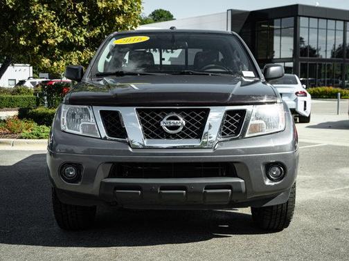 2016 Nissan Frontier SV