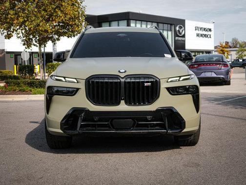 2025 BMW X7 M60i