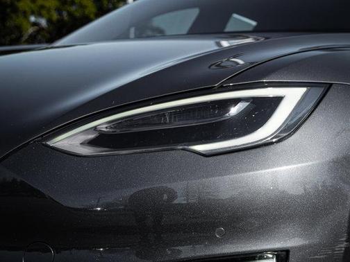 2021 Tesla Model S Long Range