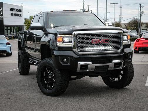 2016 GMC Sierra 2500 Denali