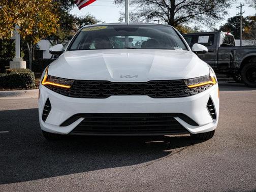 2022 Kia K5 EX