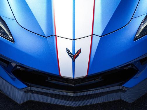 Elkhart Lake Blue Metallic 2020 Chevrolet Corvette Stingray w/2LT