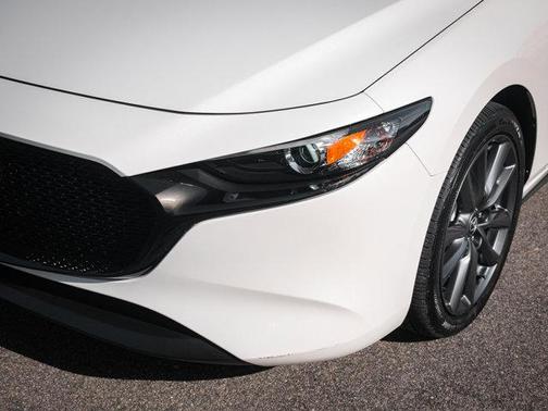 2025 Mazda Mazda3 FWD w/Preferred Package