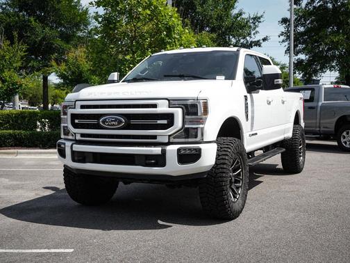 Star White Metallic Tri-Coat 2022 Ford F-250 Lariat
