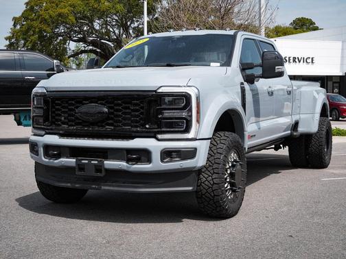 Glacier Gray Metallic TriCoat 2025 Ford F-450 Platinum