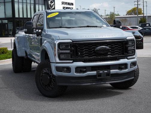 2025 Ford F-450 Platinum