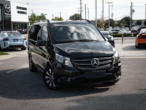 2023 Mercedes-Benz Metris Base