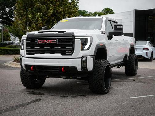 2024 GMC Sierra 2500 AT4