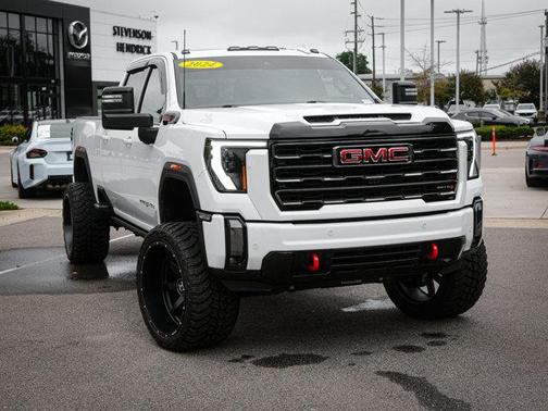 2024 GMC Sierra 2500 AT4
