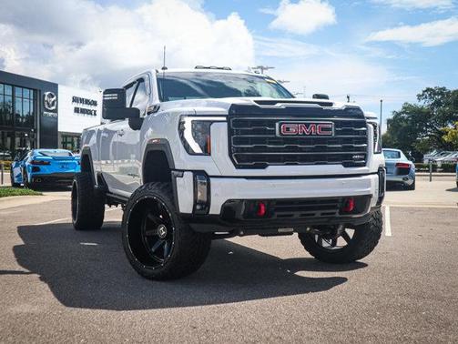 2024 GMC Sierra 2500 AT4