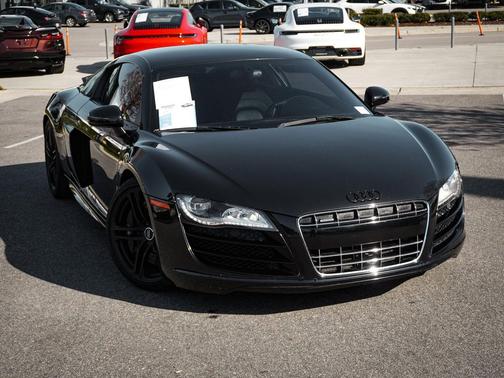 Phantom Black Pearl With Lava Gray Sideblades 2010 Audi R8 5.2 quattro
