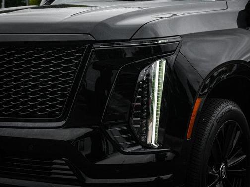 2025 Cadillac Escalade ESV Sport