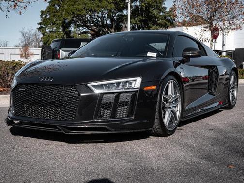 2017 Audi R8 V10 plus