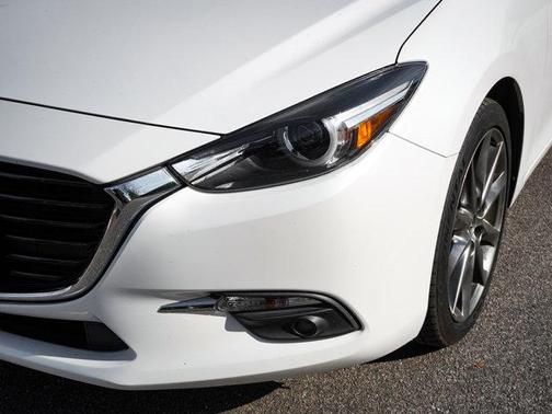 Snowflake White Pearl Mica 2018 Mazda Mazda3 Grand Touring