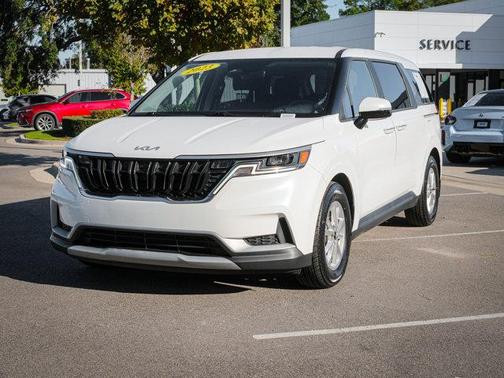 2023 Kia Carnival LX