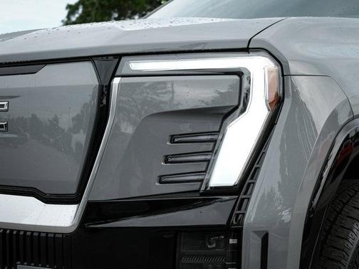 2024 GMC Sierra EV Denali Edition 1
