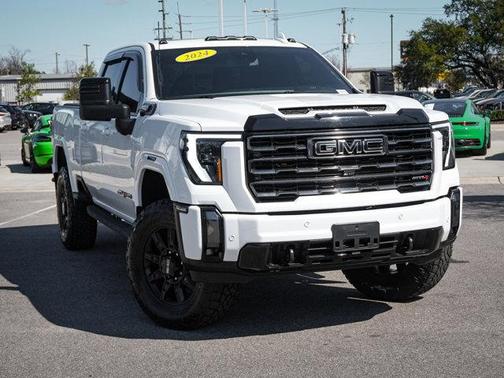 2024 GMC Sierra 2500 AT4