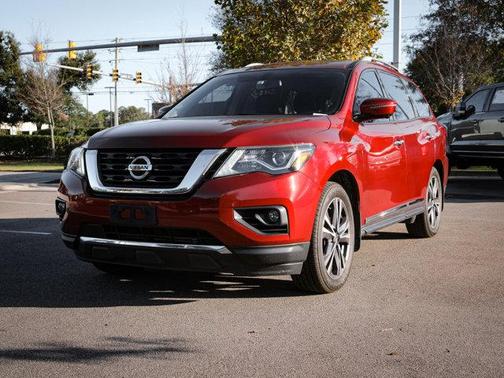 2017 Nissan Pathfinder Platinum