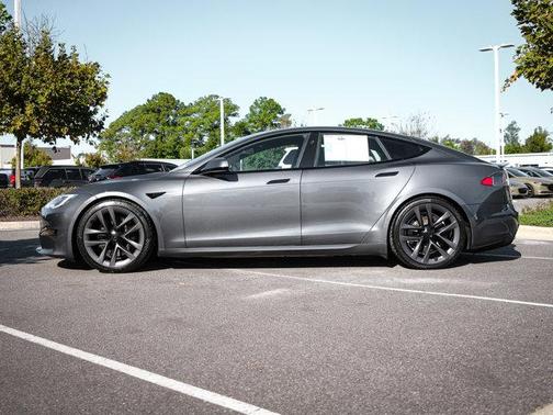 2021 Tesla Model S Plaid